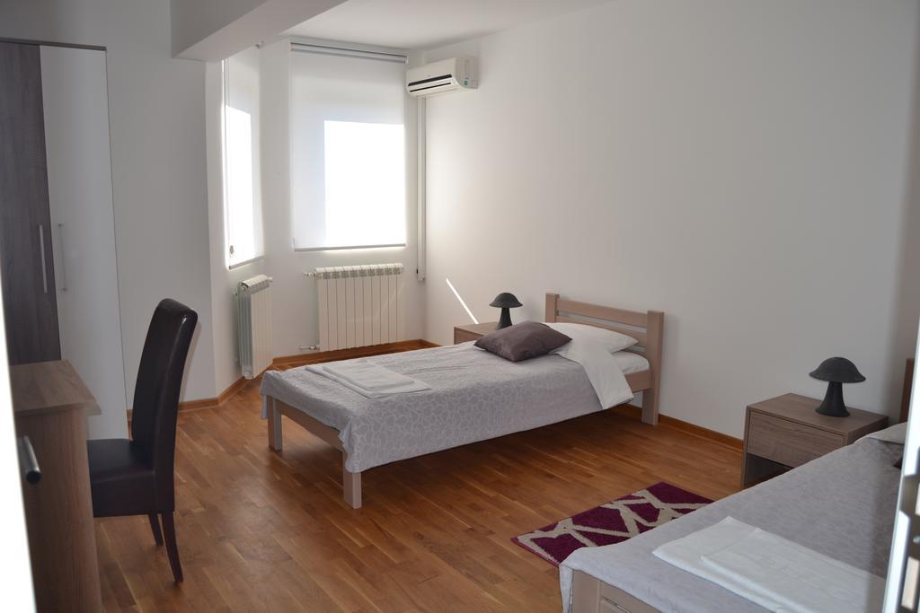 Villa K Apartments Belgrado Kamer foto