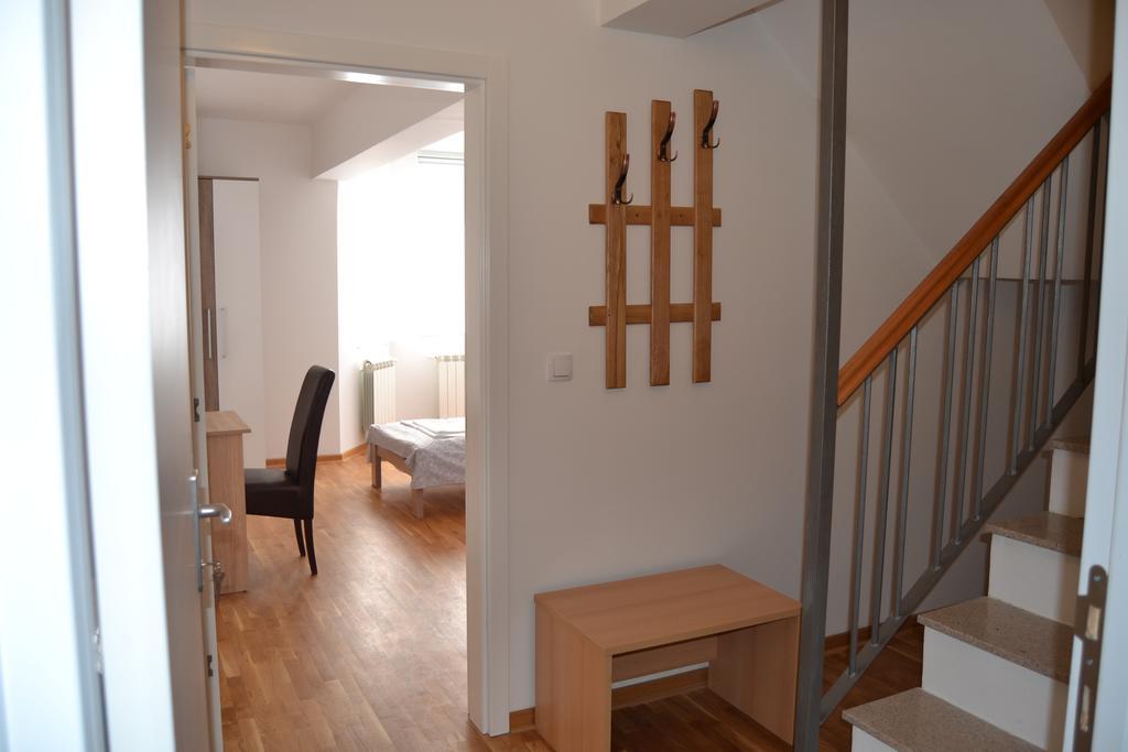 Villa K Apartments Belgrado Kamer foto