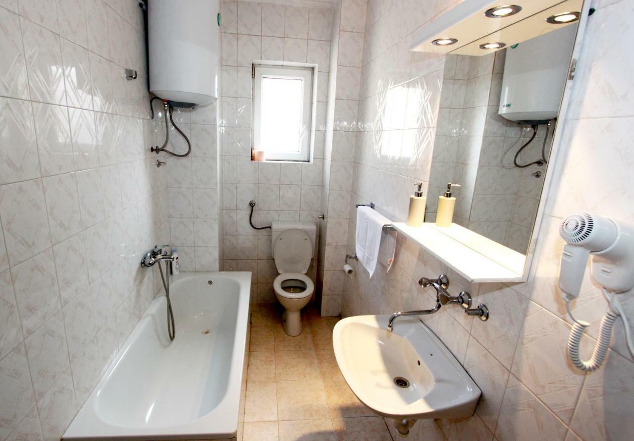 Villa K Apartments Belgrado Buitenkant foto