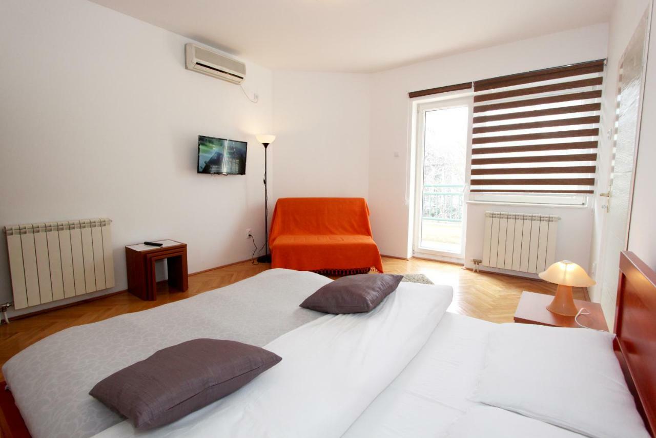 Villa K Apartments Belgrado Buitenkant foto